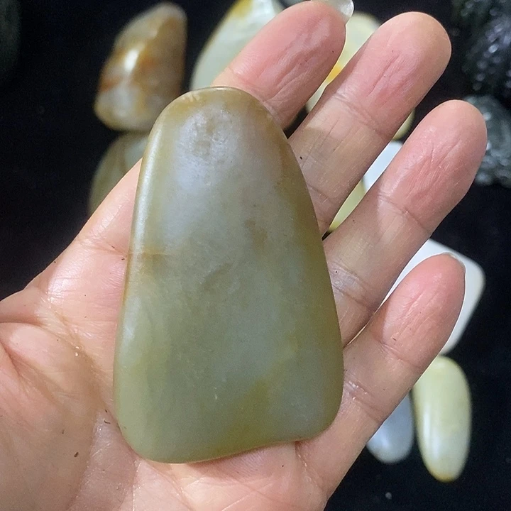 未镶嵌和田玉（糖玉）挂件