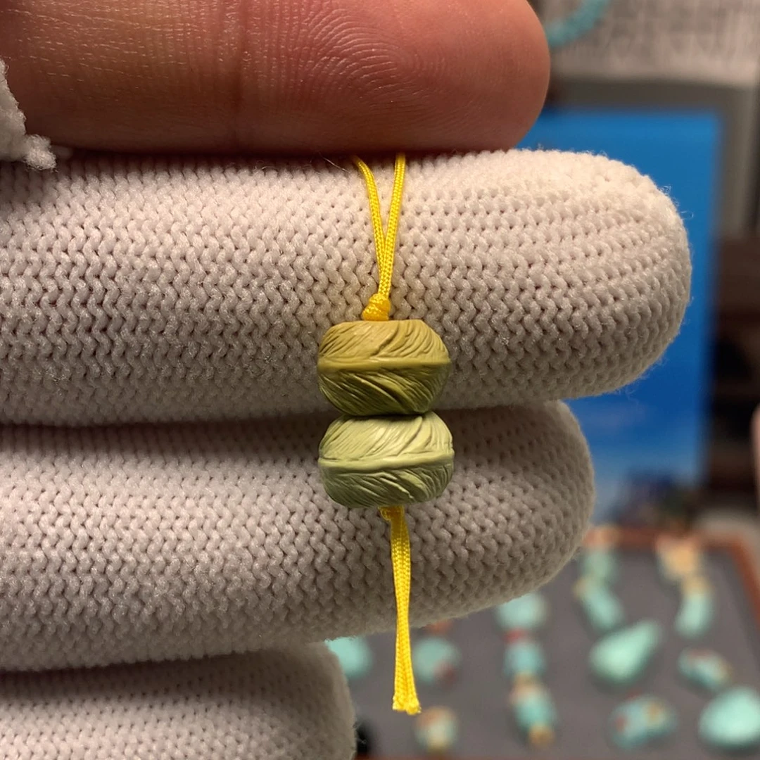 绿松石未镶嵌挂件