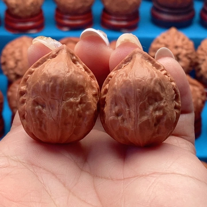 核桃精品文玩核桃手捻古蝉