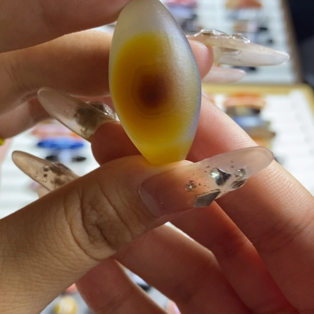 未镶嵌颈饰玛瑙/玉髓