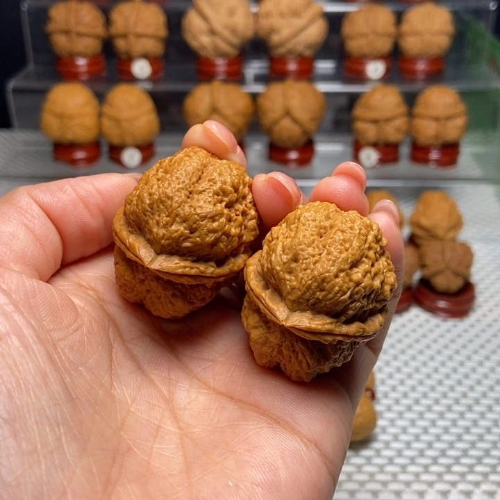 把件文玩核桃29蚂蚁古树开背王