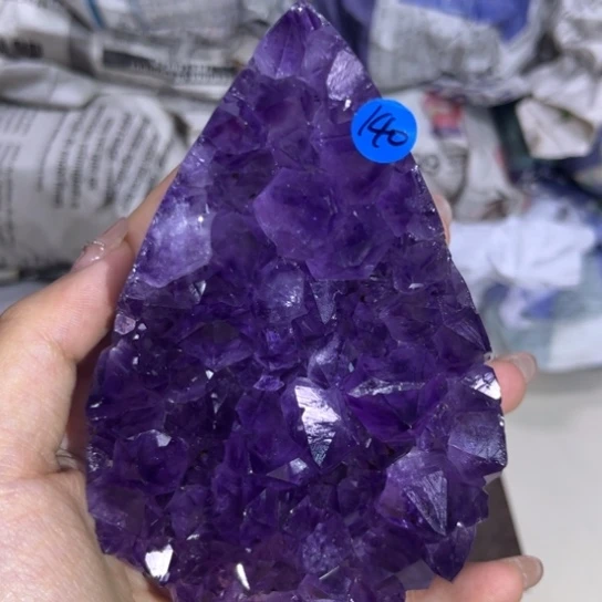 未镶嵌水晶大型摆件（非配饰）