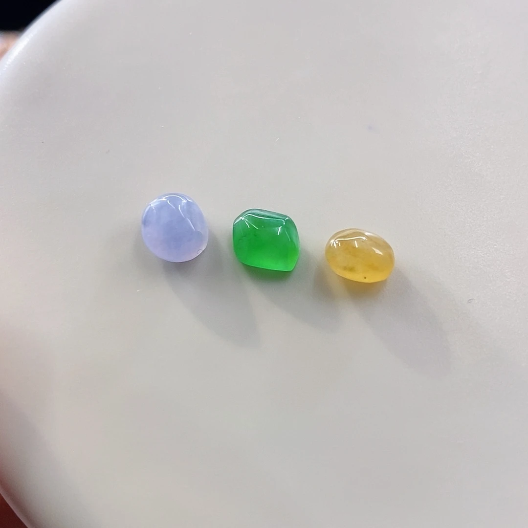 颈饰未镶嵌翡翠一手随形