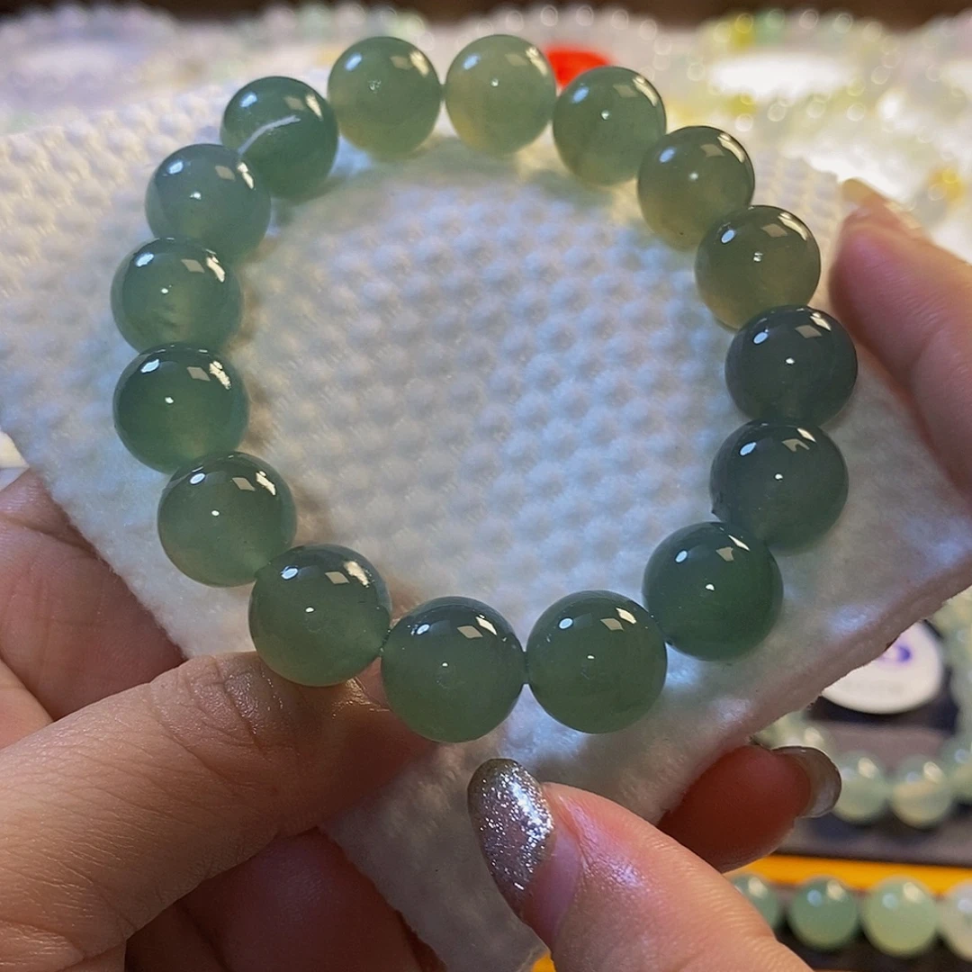 定制翡翠未镶嵌翡翠.