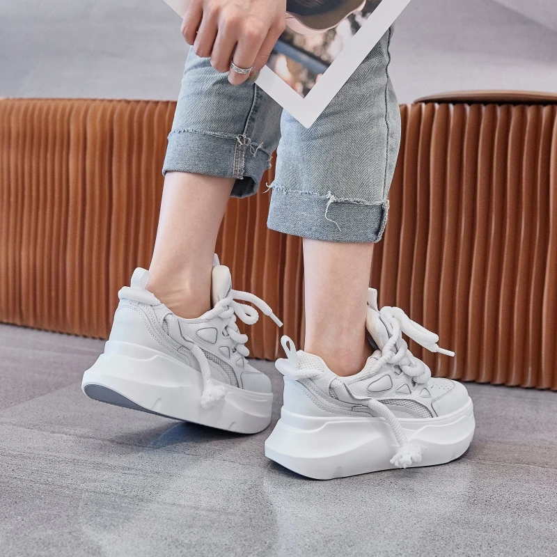 2025春季时尚韩版潮流厚底休闲鞋小个子增高女鞋 327-1