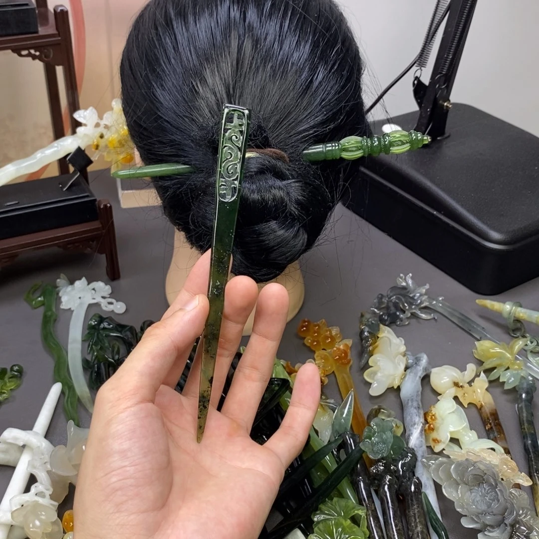 星***垠合金蛇纹石玉发饰