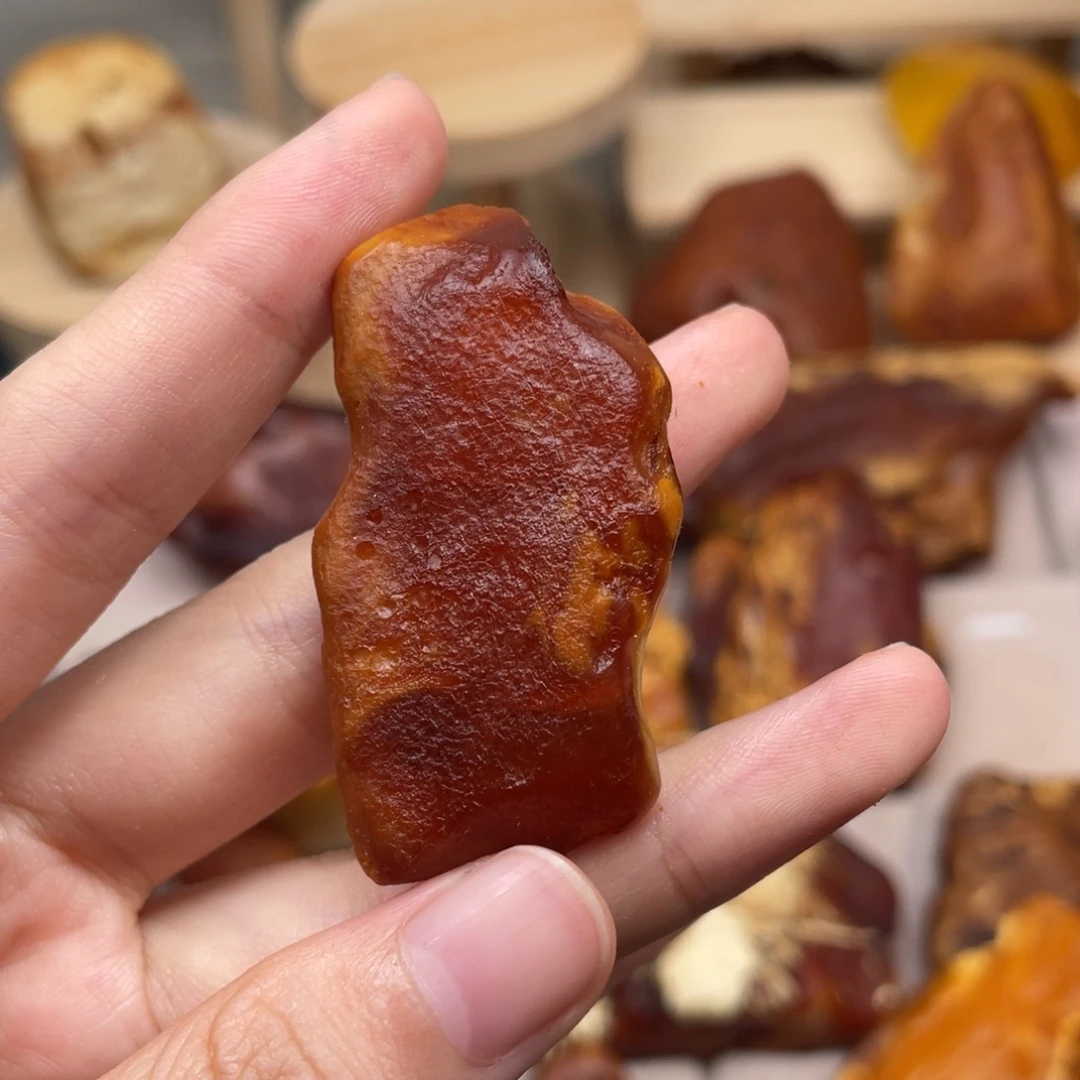 琥珀未镶嵌珠宝奇石