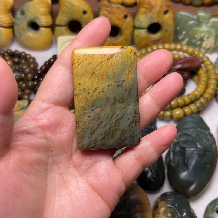 爱***宝岫岩河磨玉（透闪石质玉）未镶嵌珠宝奇石