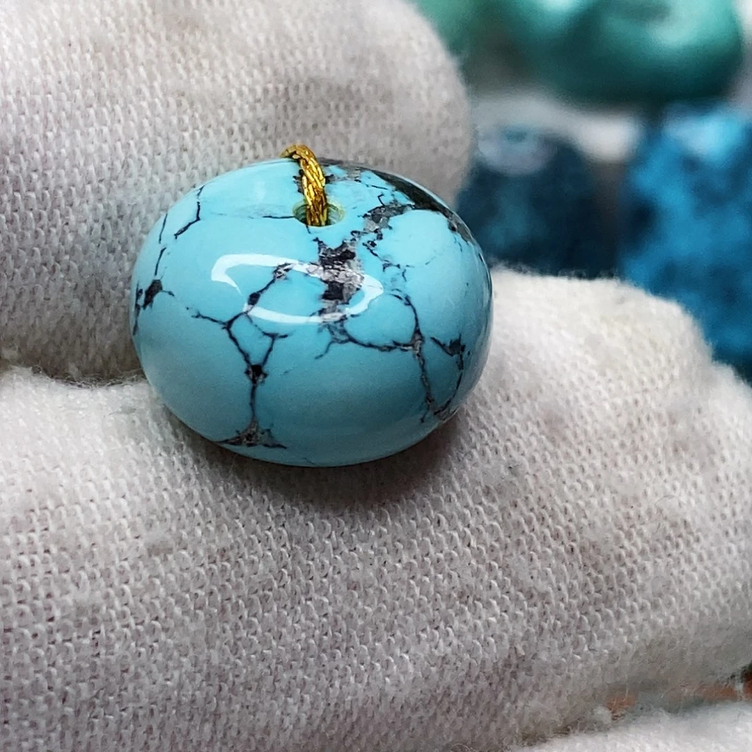 绿松石未镶嵌天然原矿 带武汉地大证书