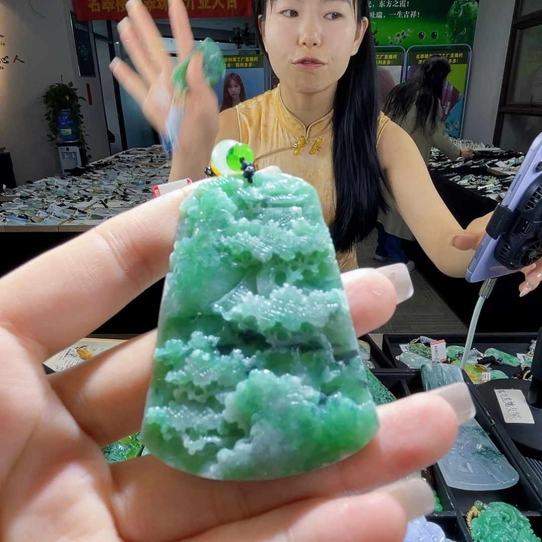 颈饰未镶嵌翡翠一