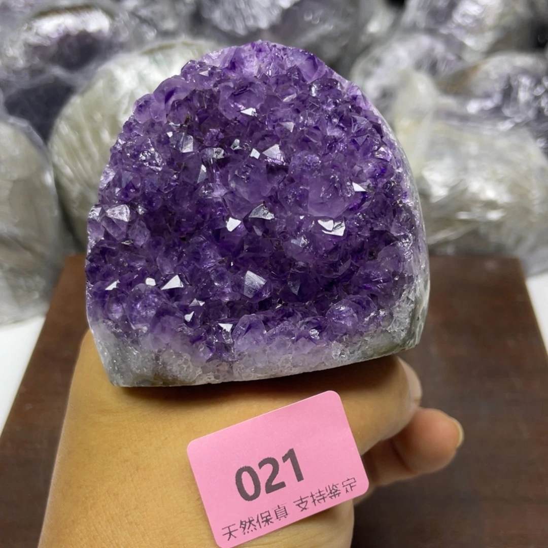 未镶嵌水晶大型摆件（非配饰）