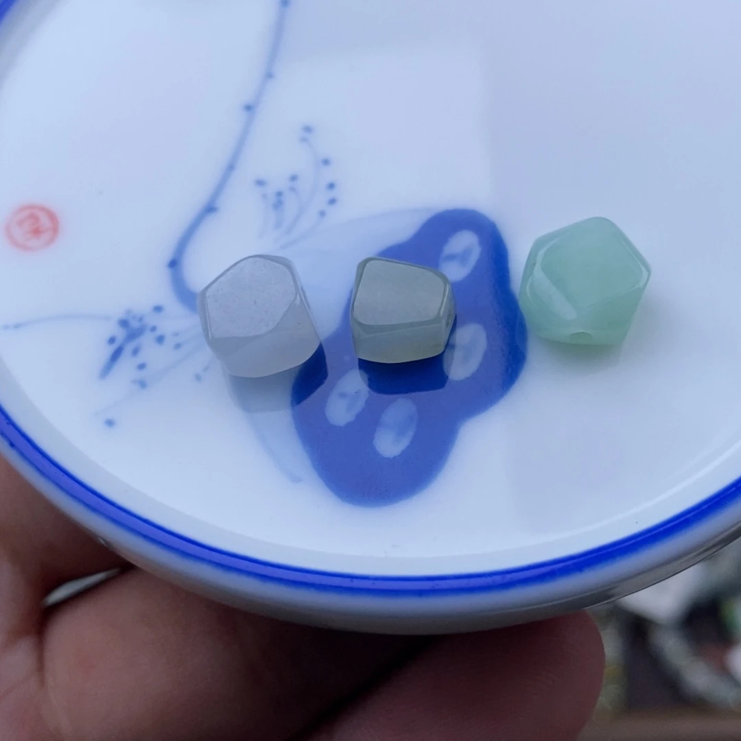 翡翠散珠随行一手
