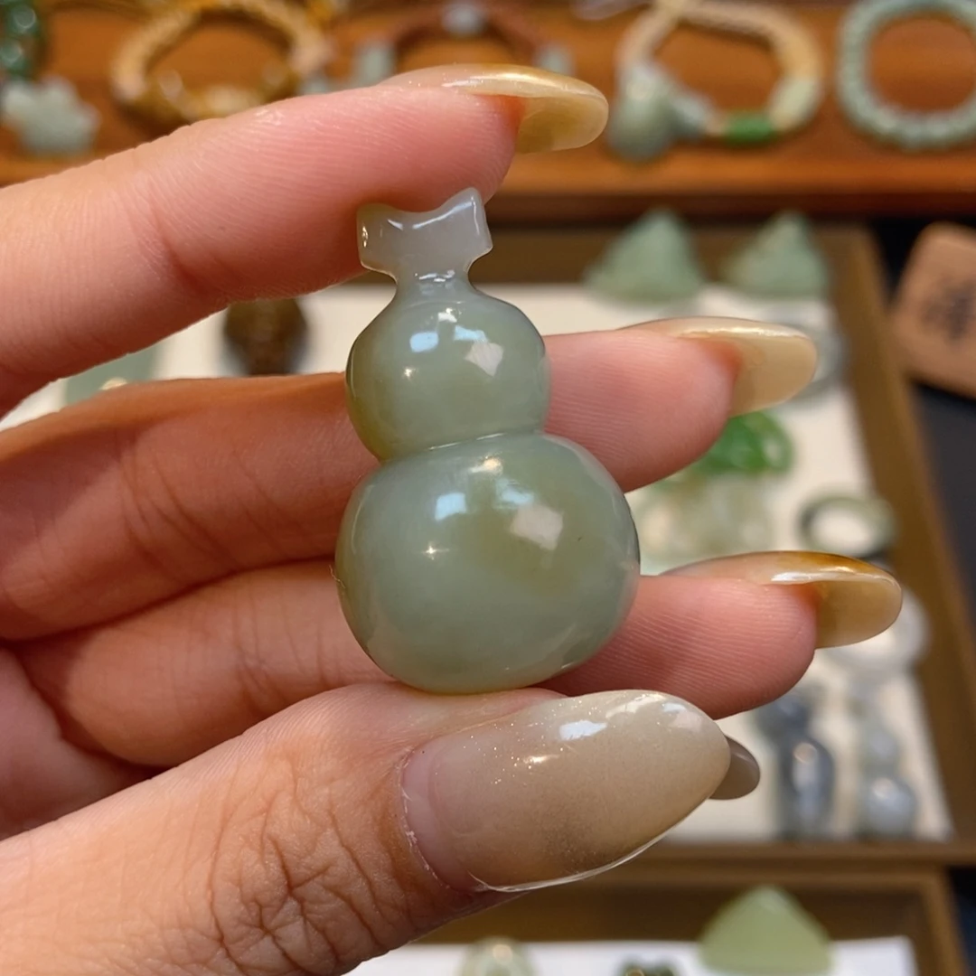 吊坠(不含链)未镶嵌和田玉伊*