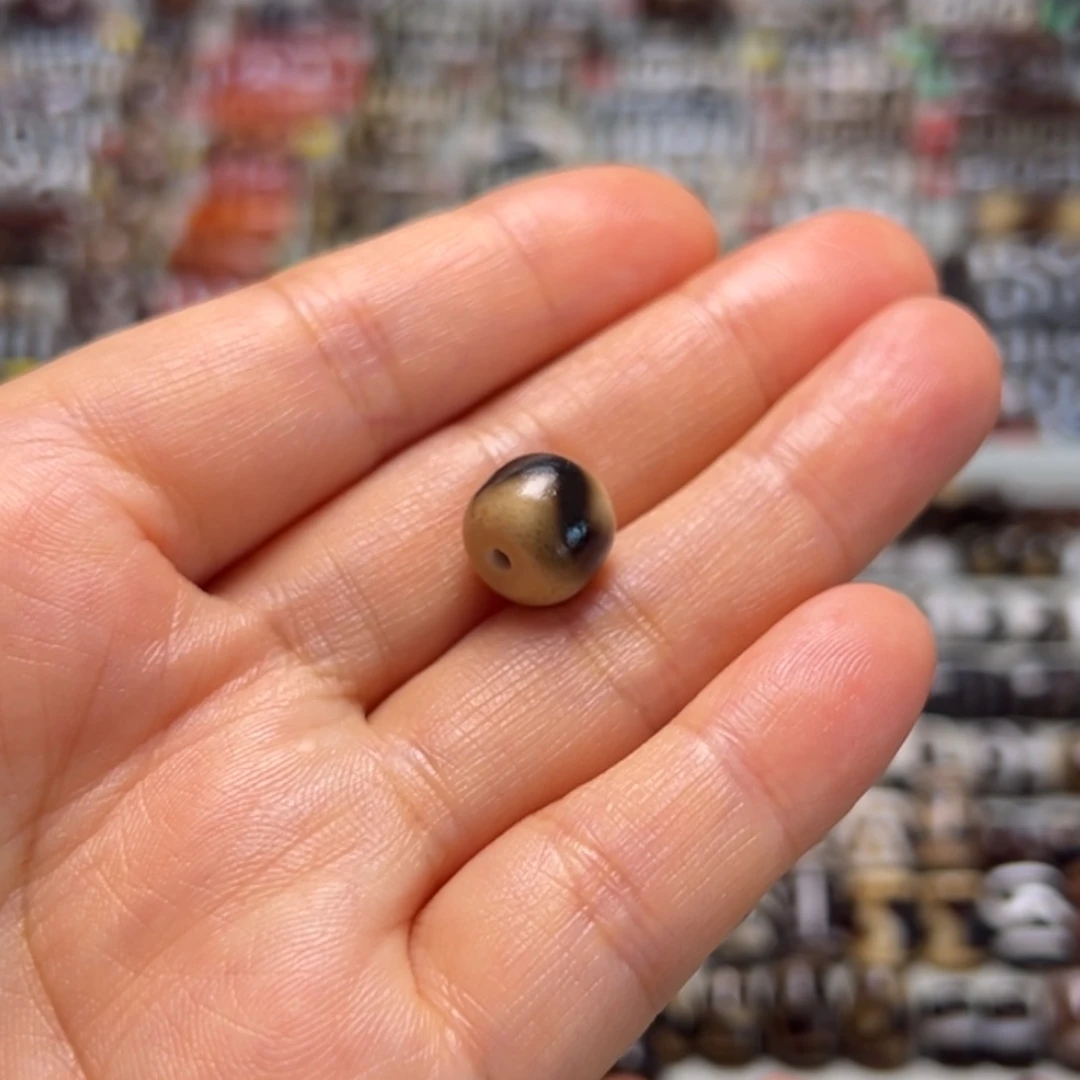 β***玛瑙/玉髓未镶嵌颈饰