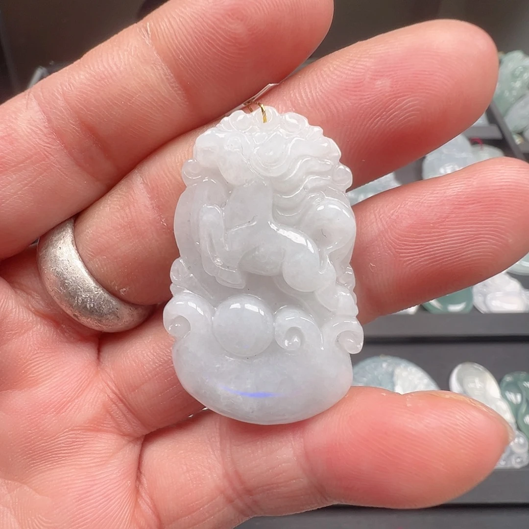 翡翠未镶嵌颈饰吊坠