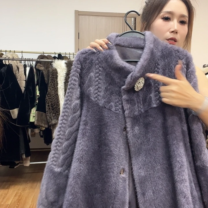 皮毛一体外套女短款