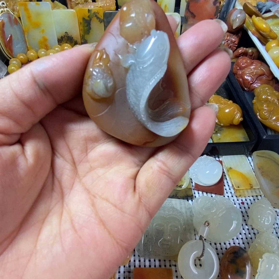 石英质玉（黄龙玉）合金吊坠