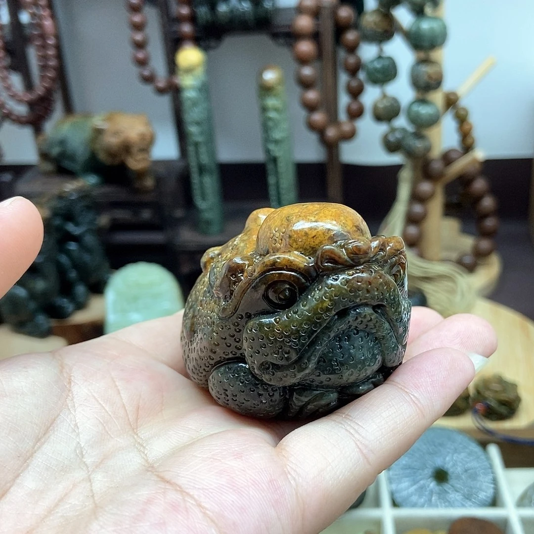 岫岩河磨玉（透闪石质玉）把件未镶嵌A****西