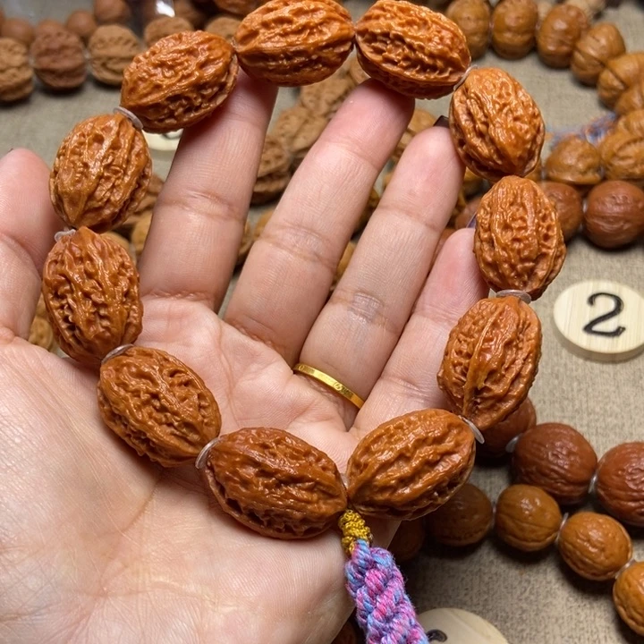 文玩核桃吊坠金丝小枣