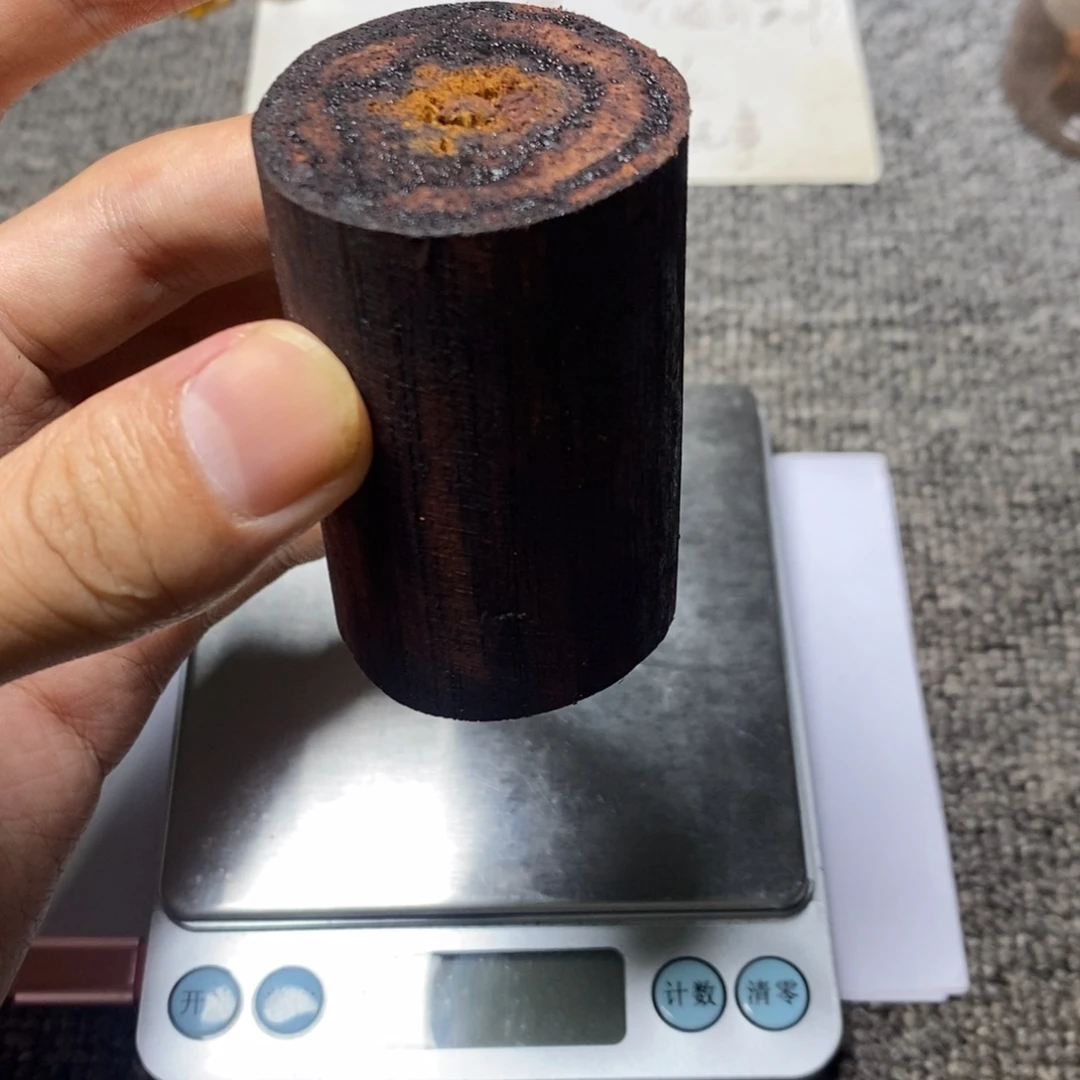 藤类降真香手把件微虫漏
