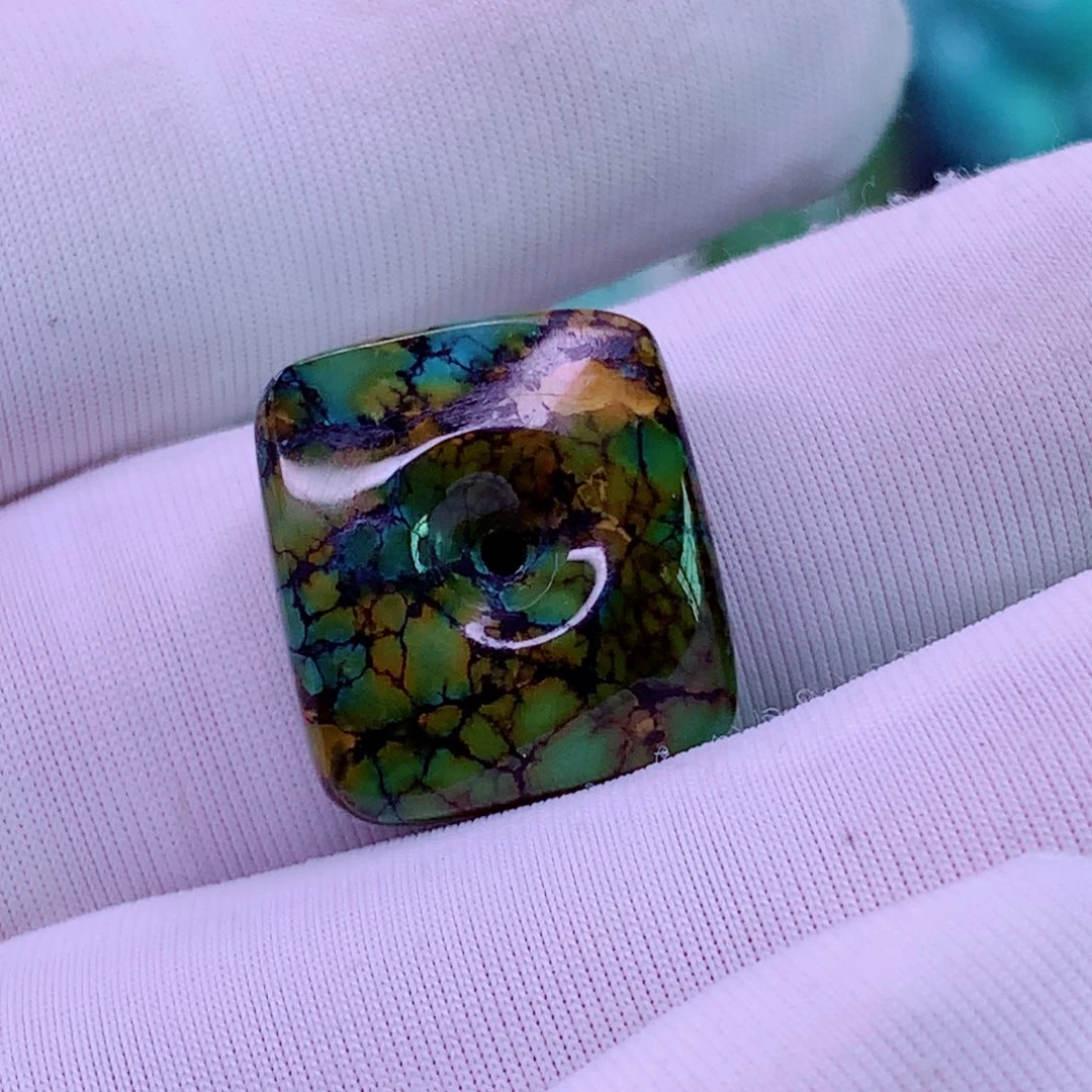 绿松石未镶嵌原矿绿松石