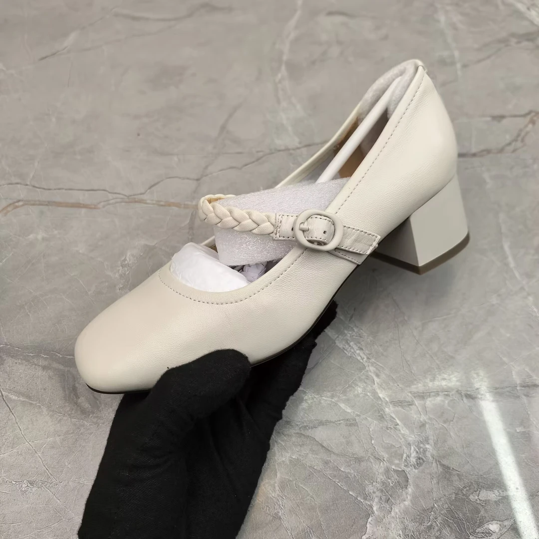 c（孤品）40码粗跟单鞋女(羊皮)89179