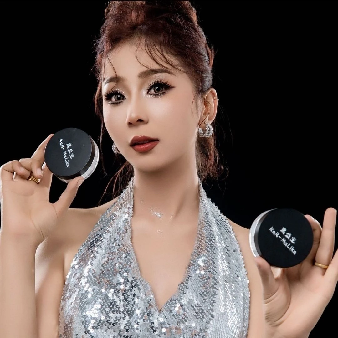 黑公主轻盈柔焦定妆散粉防水控油持久无痕哑光持妆清爽柔光