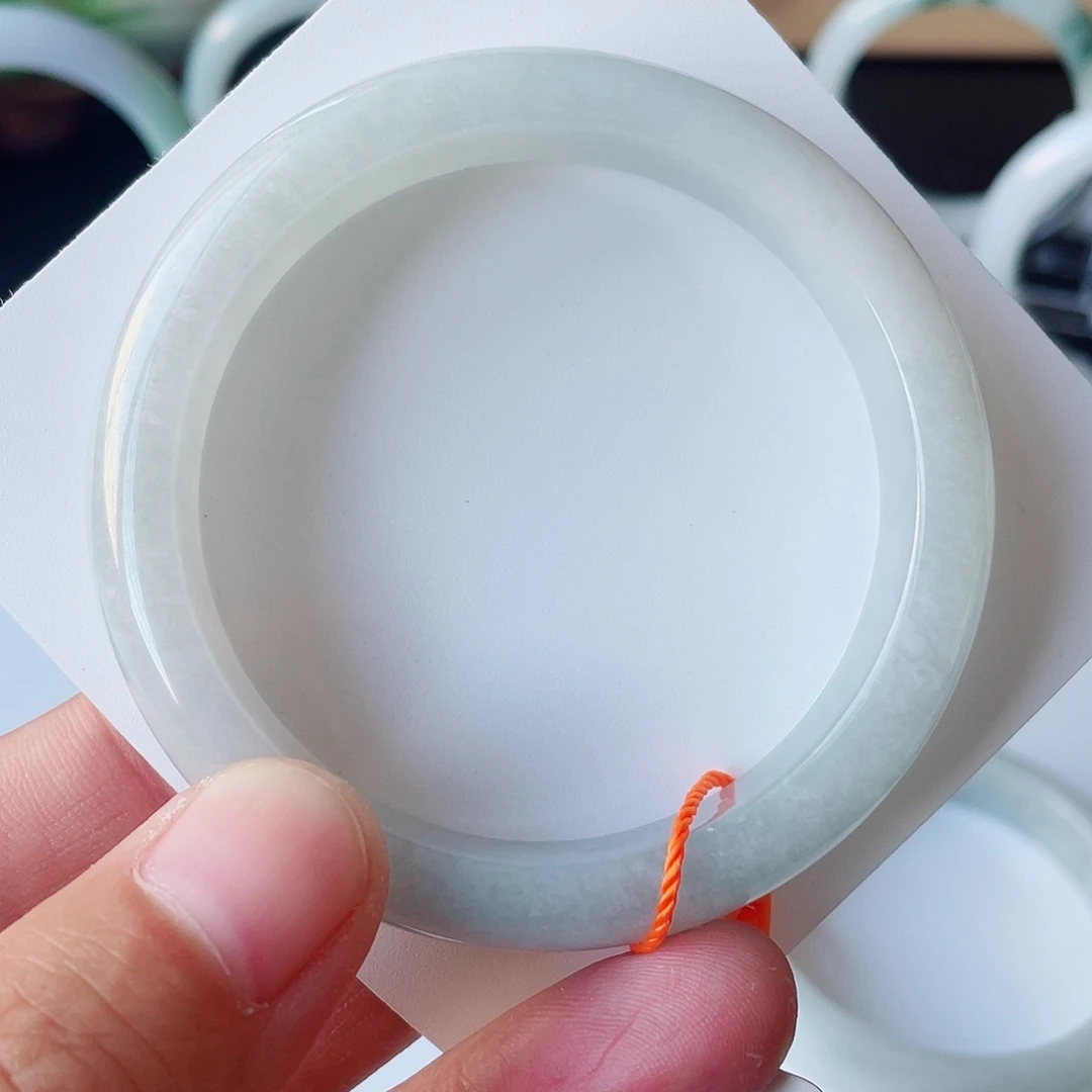 翡翠未镶嵌手镯582