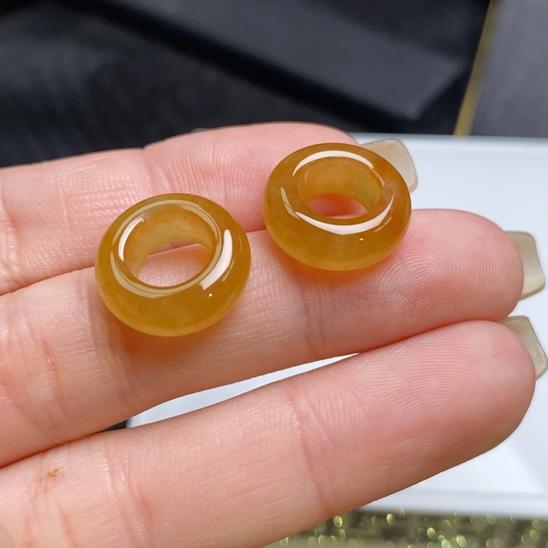 翡翠未镶嵌耳饰玻璃底冰黄翡轮胎圈