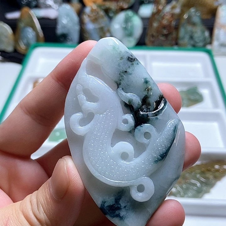 翡翠未镶嵌颈饰翡翠a货