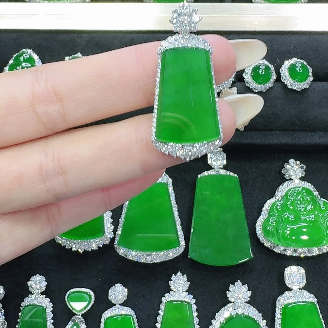 翡翠18K金镶嵌吊坠(不含链)无事牌