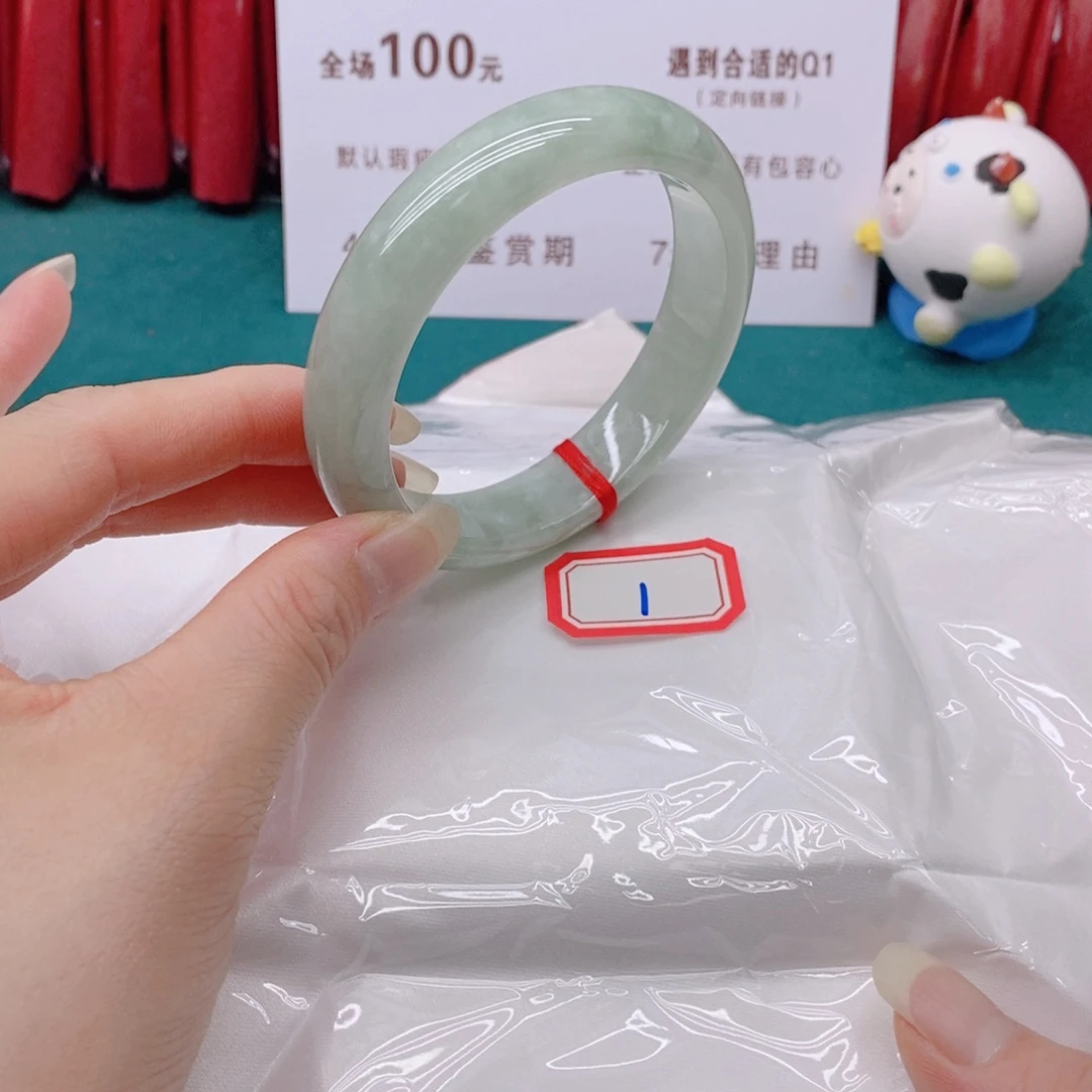 翡翠手镯未镶嵌小*01111111111