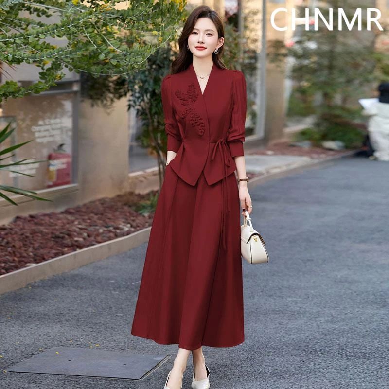 红色优雅气质套装裙女2025春季新款别致漂亮收腰衬衫半身裙两件套
