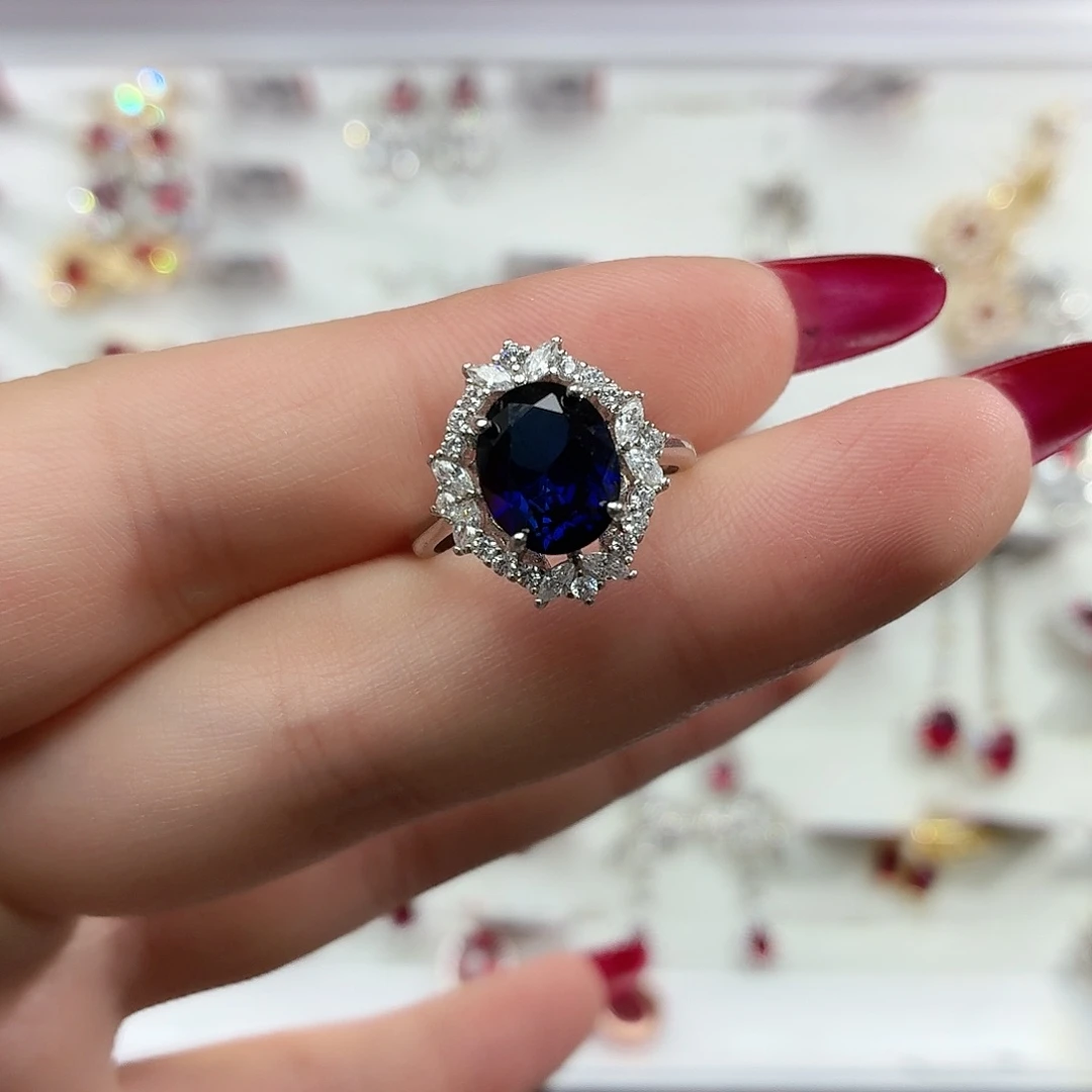 925银培育皇家蓝色宝石