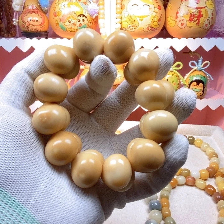 石****白玉菩提吊坠福利微瑕大屁桃，不退不换