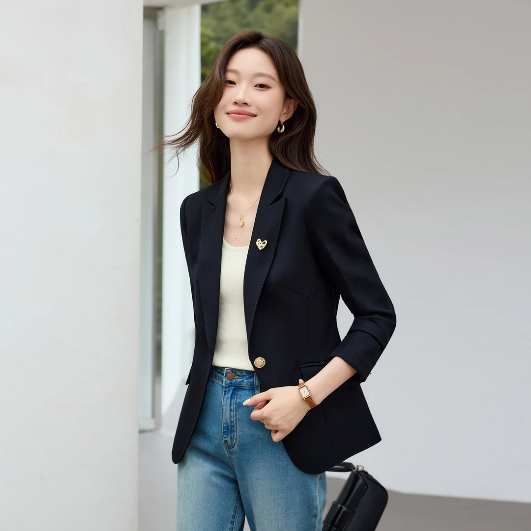 春秋新款西装外套女2025简约显瘦气质百搭休闲珠边工艺小西服上衣