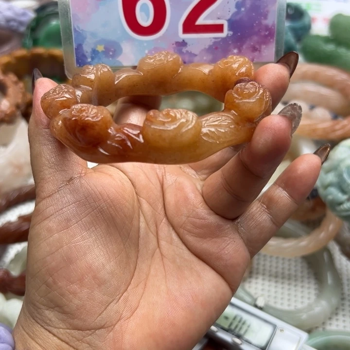 未镶嵌手镯石英岩玉