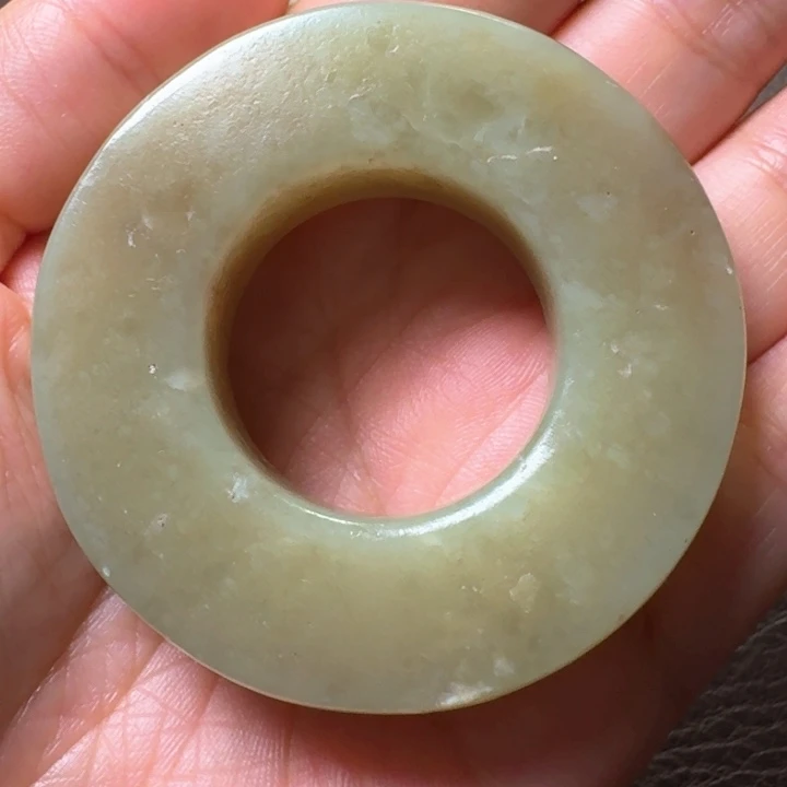 ^***石颈饰未镶嵌和田玉（糖玉）