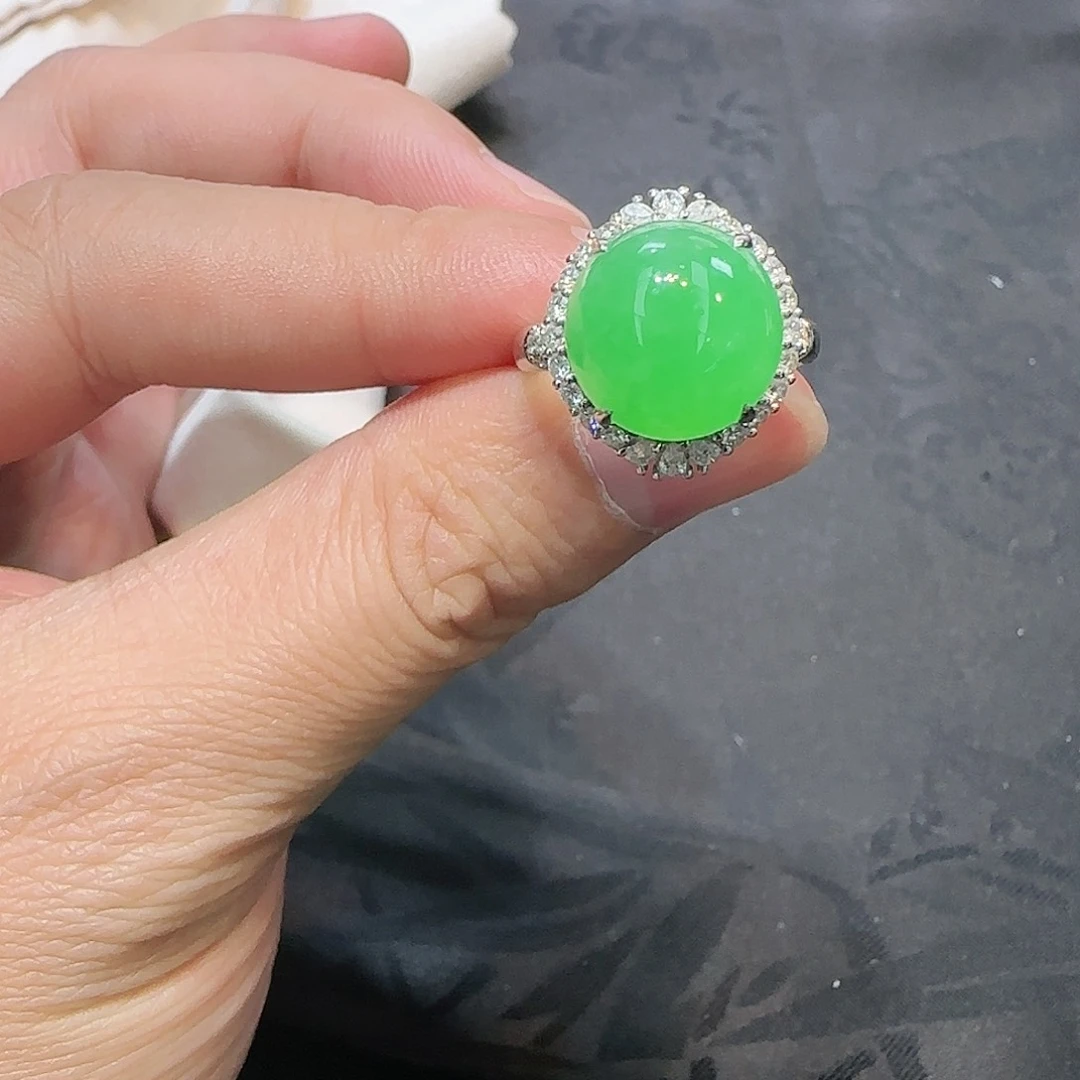 翡翠吊坠(不含链)18K金镶嵌