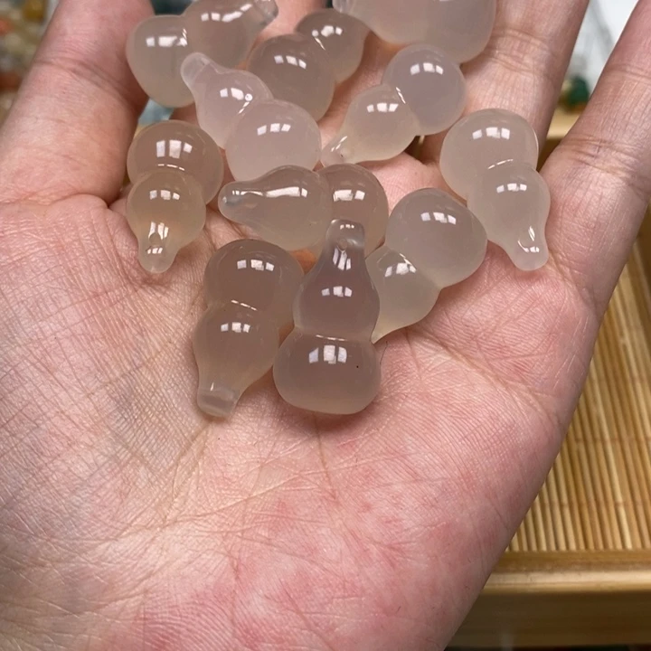 未镶嵌颈饰玛瑙/玉髓5个葫芦