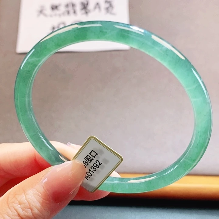 翡翠未镶嵌手镯翡翠手镯6