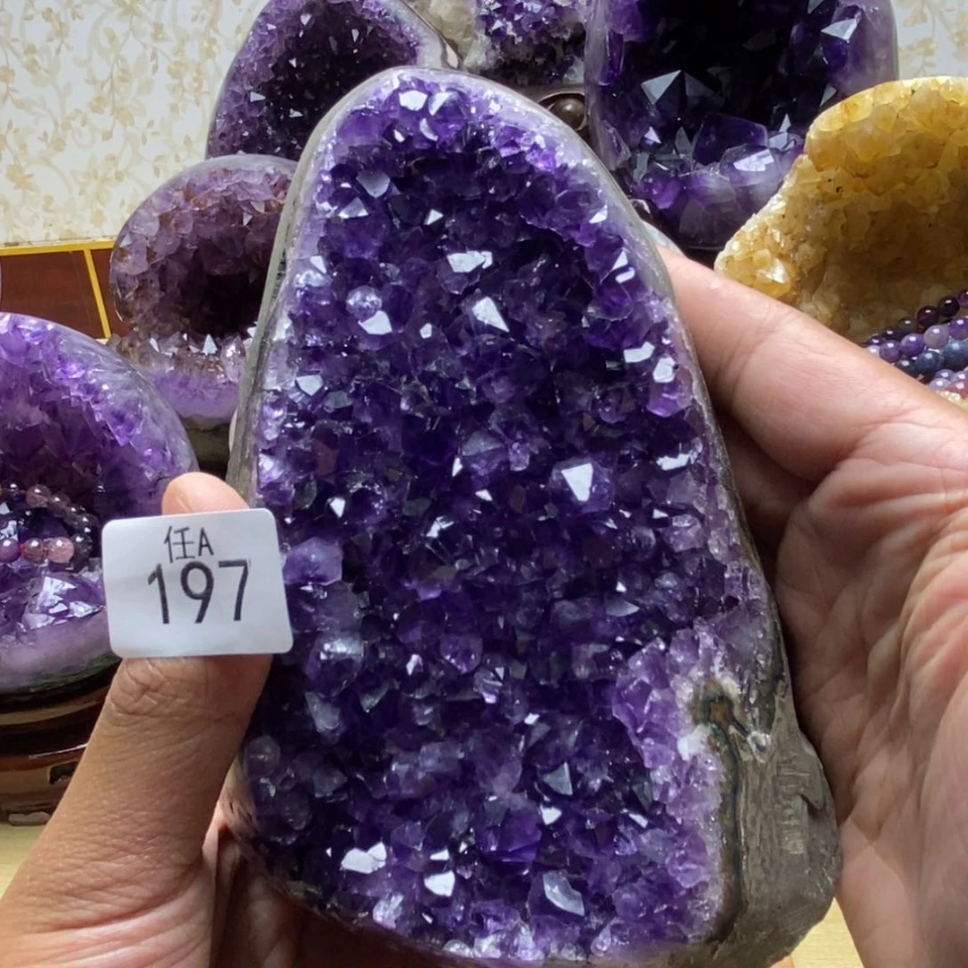 未镶嵌大型摆件（非配饰）水晶
