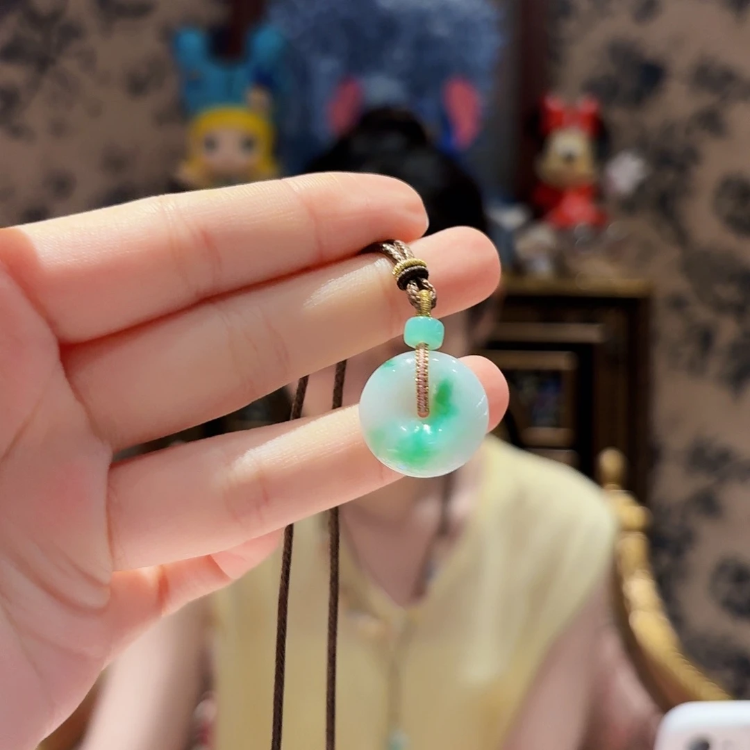 翡翠未镶嵌颈饰2号