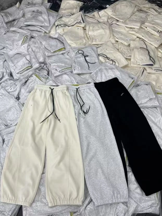 8008-21493 米色松紧腰束脚休闲裤