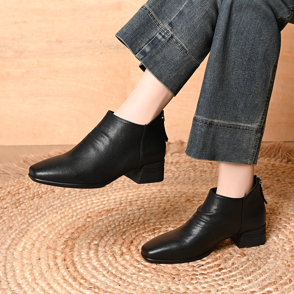 方头裸靴女秋冬新款软皮加绒切尔西女靴褶皱粗跟后拉链百搭小短靴