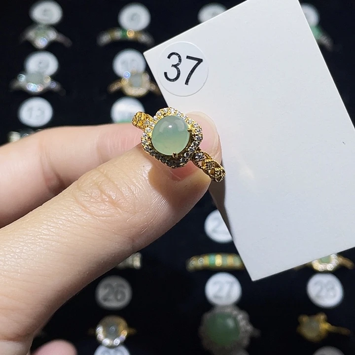 翡翠未镶嵌戒指戒指