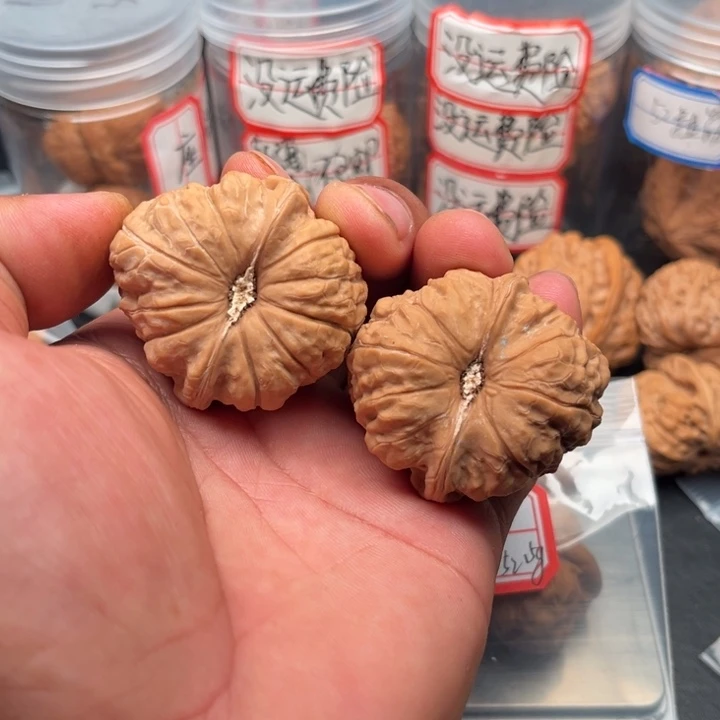 把件文玩核桃南瓜43.52.5克