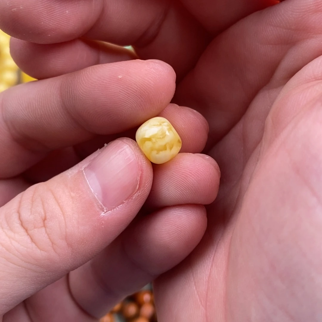 F***j蜜蜡未镶嵌裸石配饰