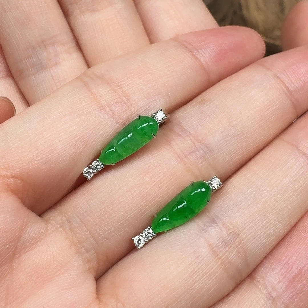 浅****翡翠18K金镶嵌颈饰