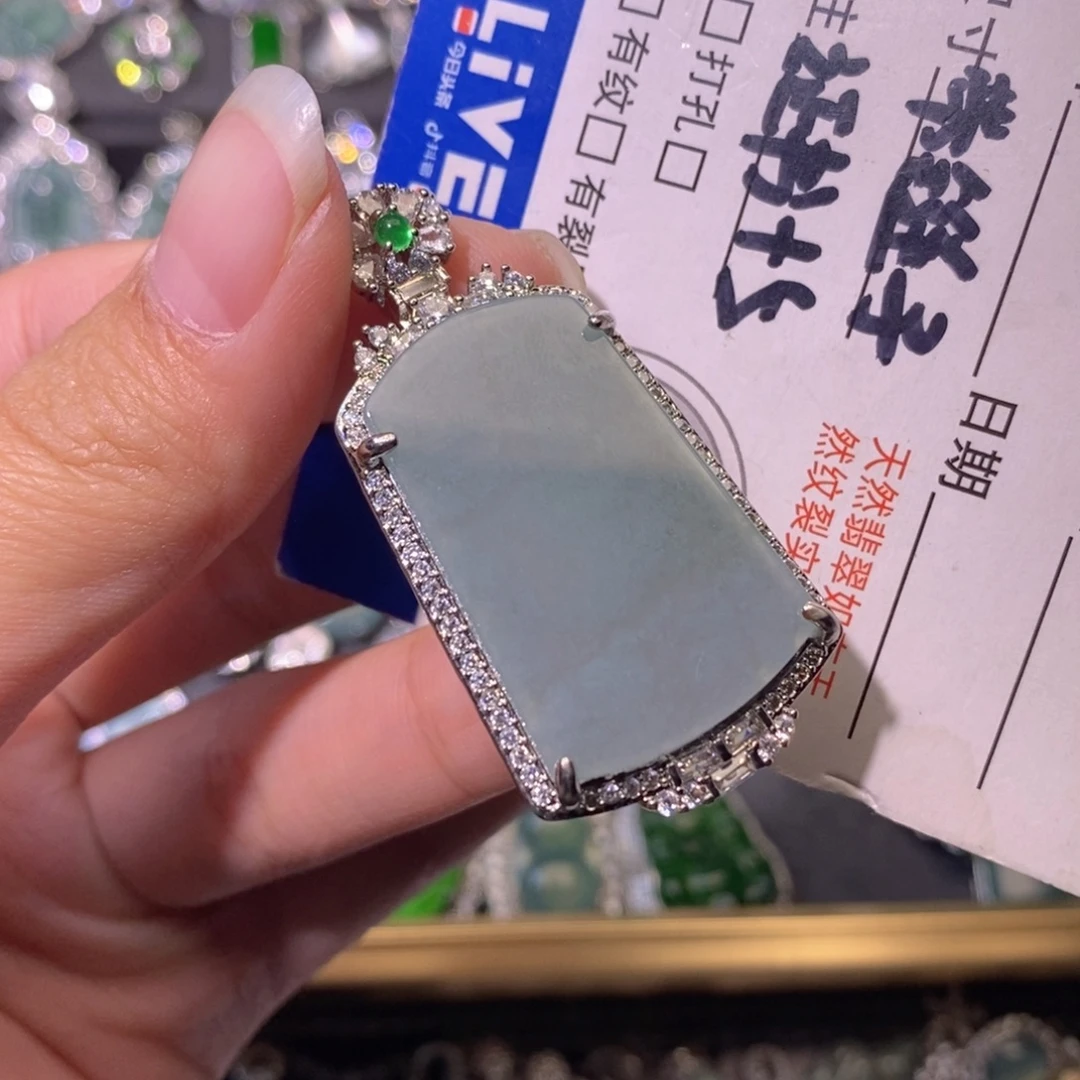 翡翠未镶嵌颈饰天然